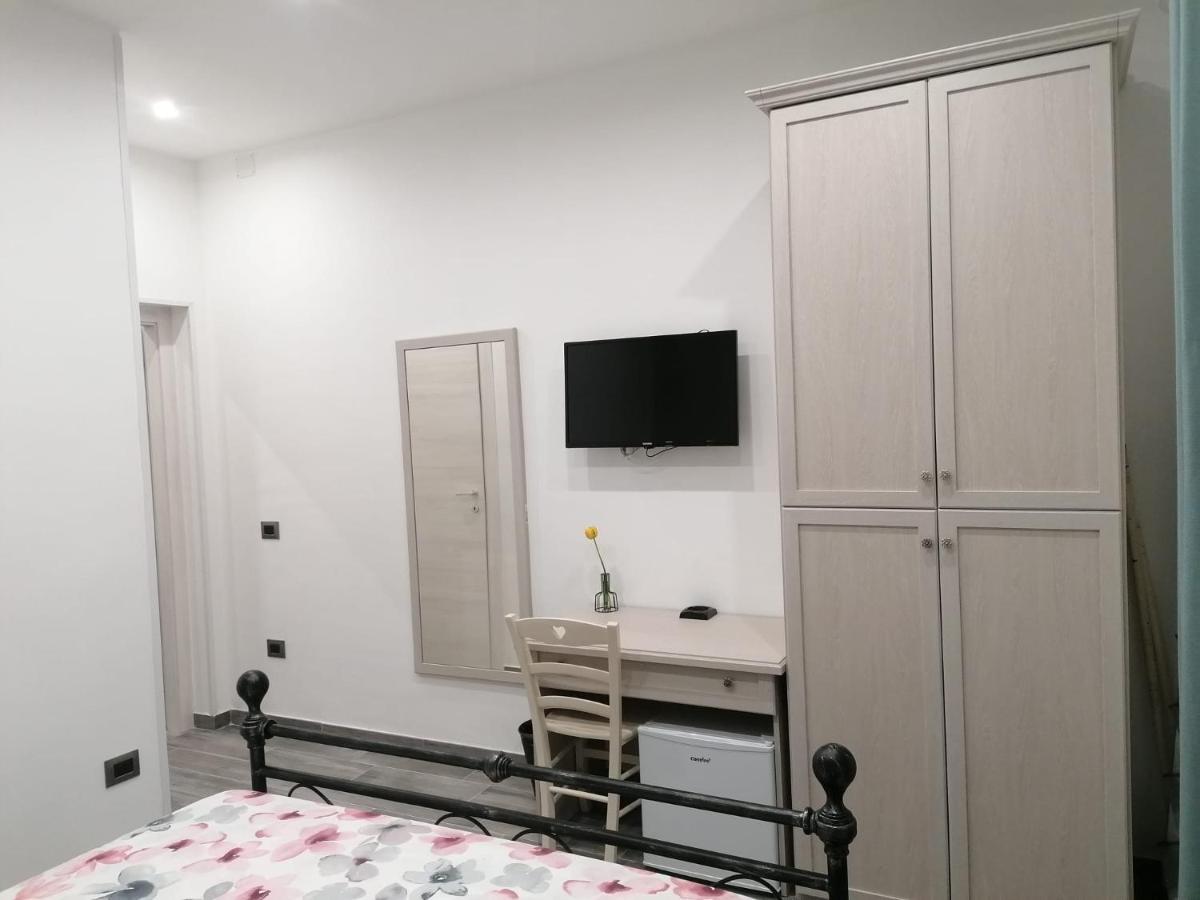 B&B Poesia Affittacamere Таранто Экстерьер фото