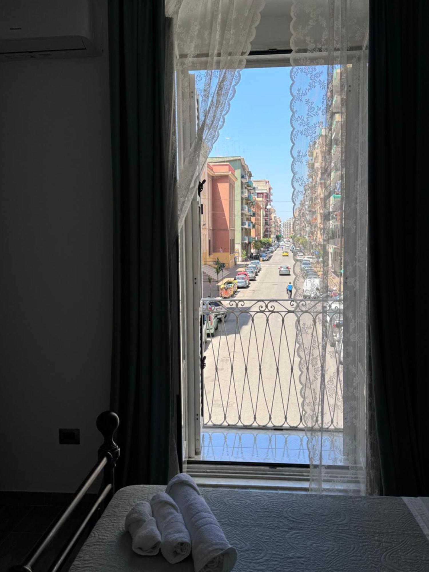 B&B Poesia Affittacamere Таранто Экстерьер фото