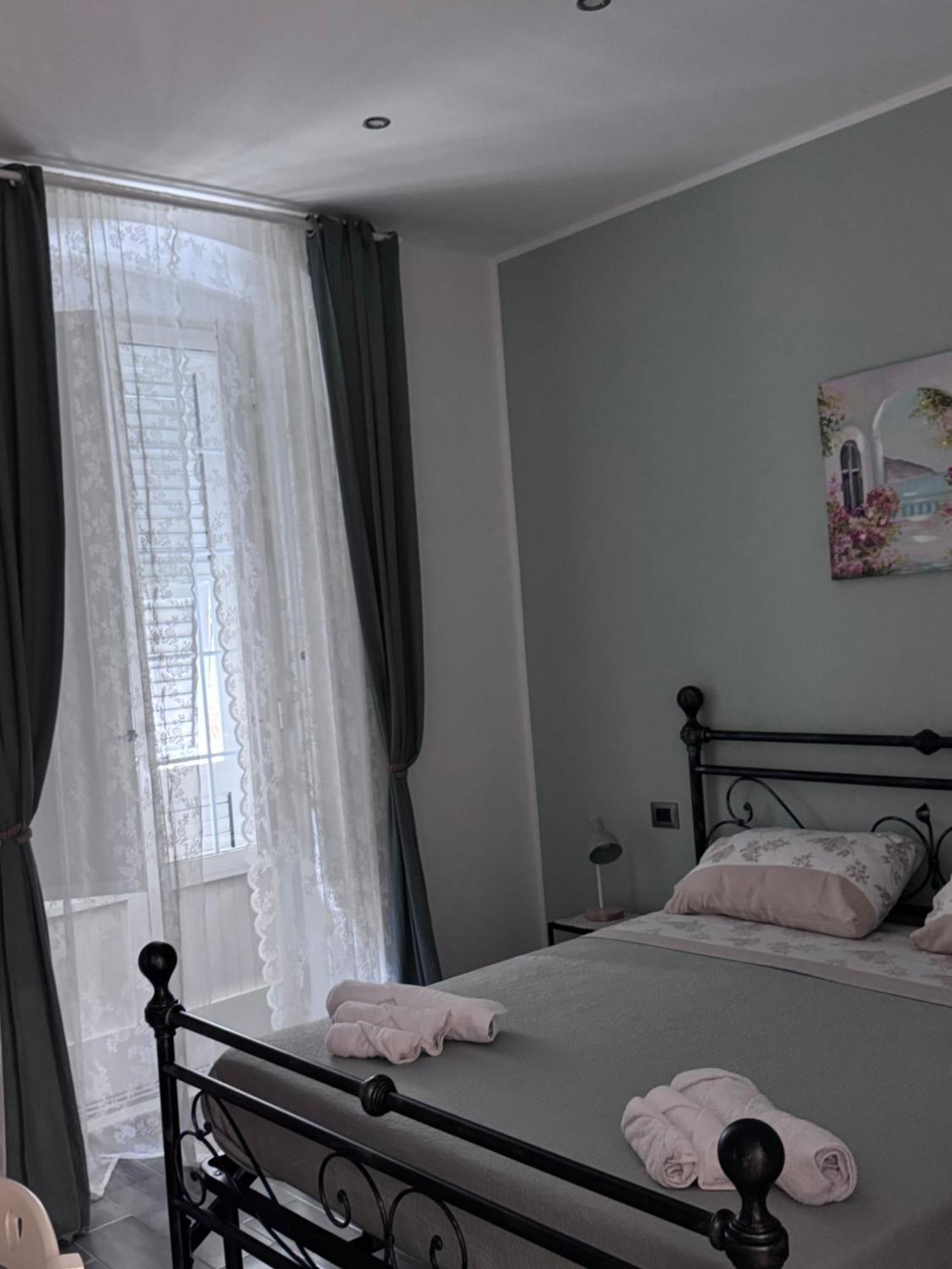 B&B Poesia Affittacamere Таранто Экстерьер фото