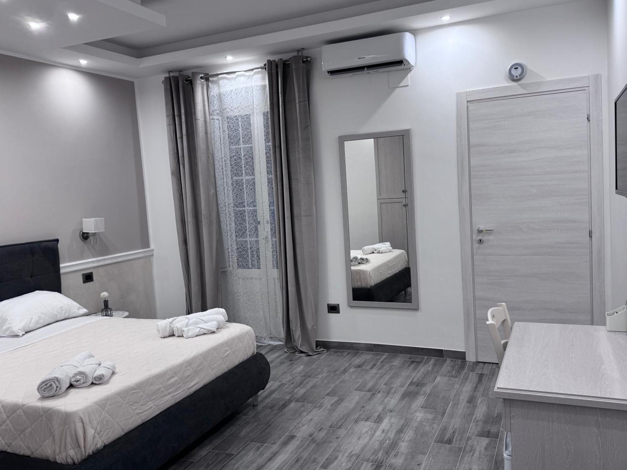 B&B Poesia Affittacamere Таранто Экстерьер фото